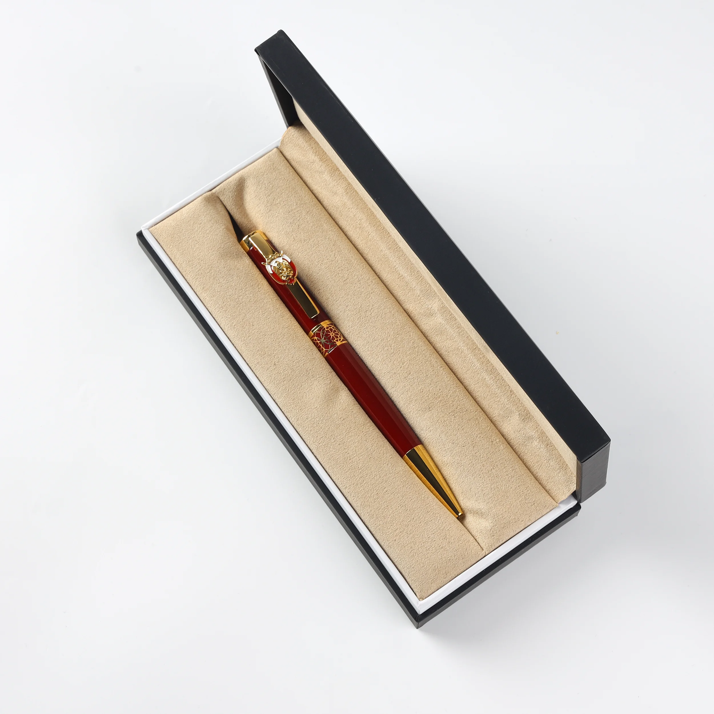 Abu Dhabi VIP Pen