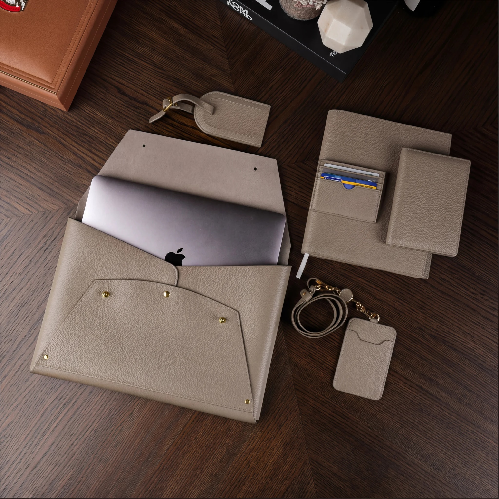 Leather Premium Set
